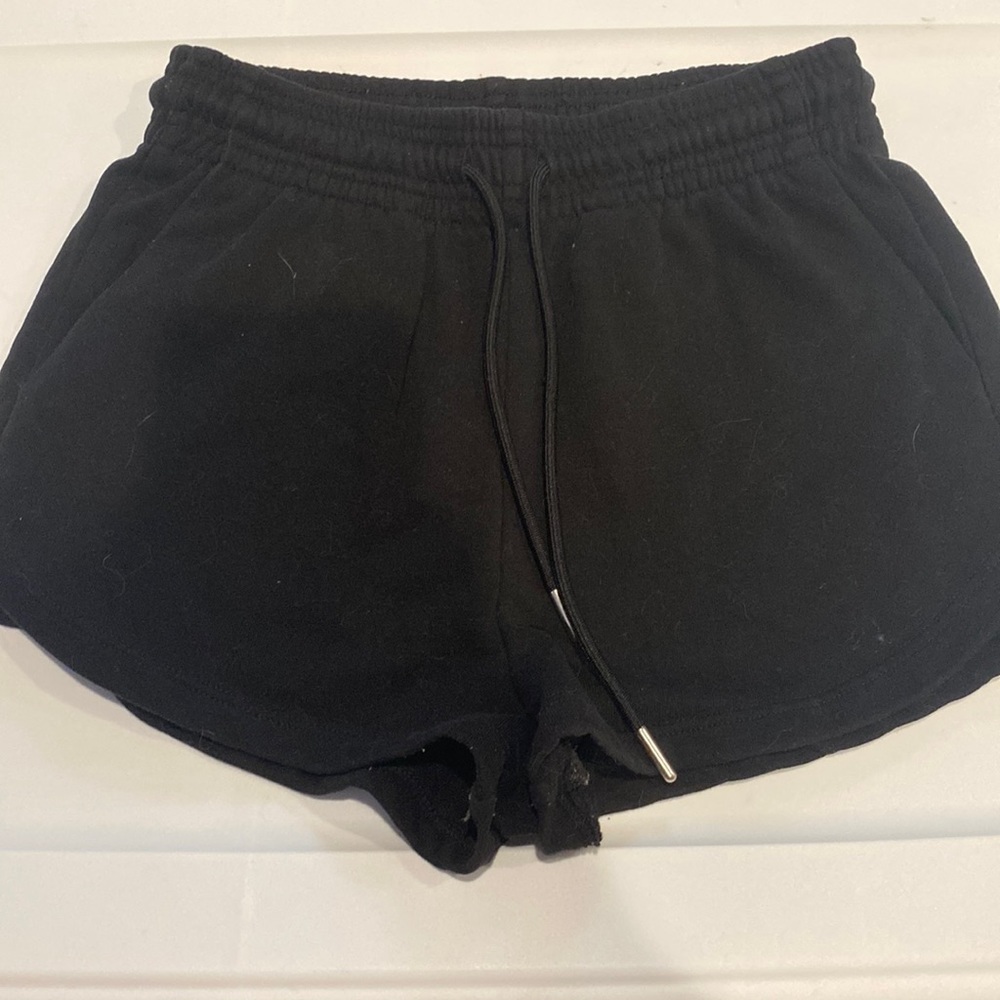 H & M shorts